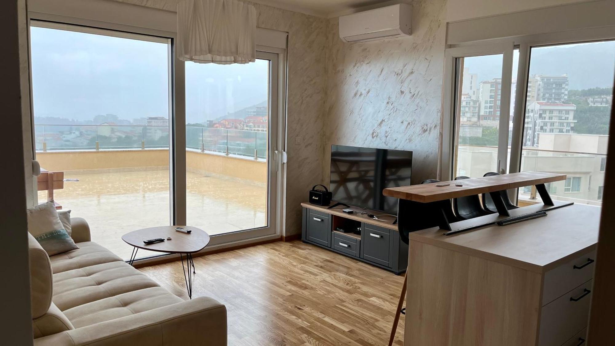 Penthouse Becici Apartment
